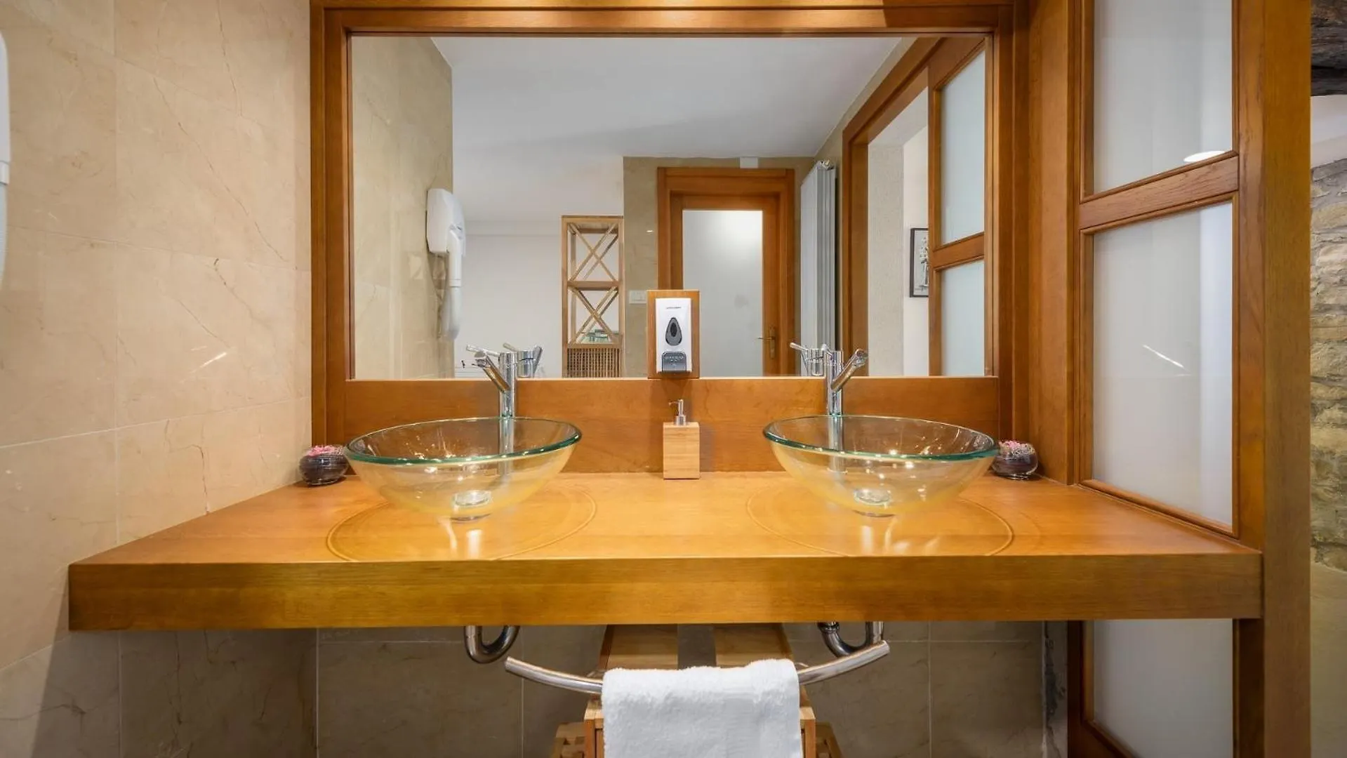 Maison d'hôtes Stone Villa Zamask With A Pool And A Lovely View Pazin Croatie
