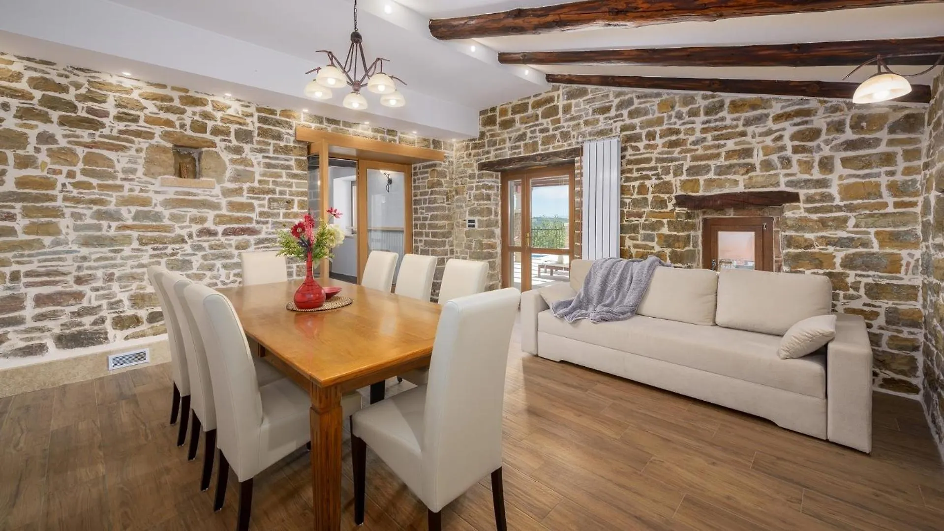 Stone Villa Zamask With A Pool And A Lovely View Pazin 0*,  Croatie